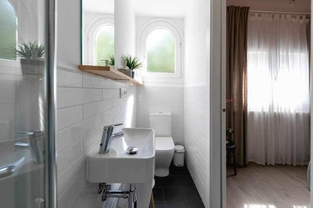 Newly Renovated Room W Pool & Bikeparking Girona Quarto foto